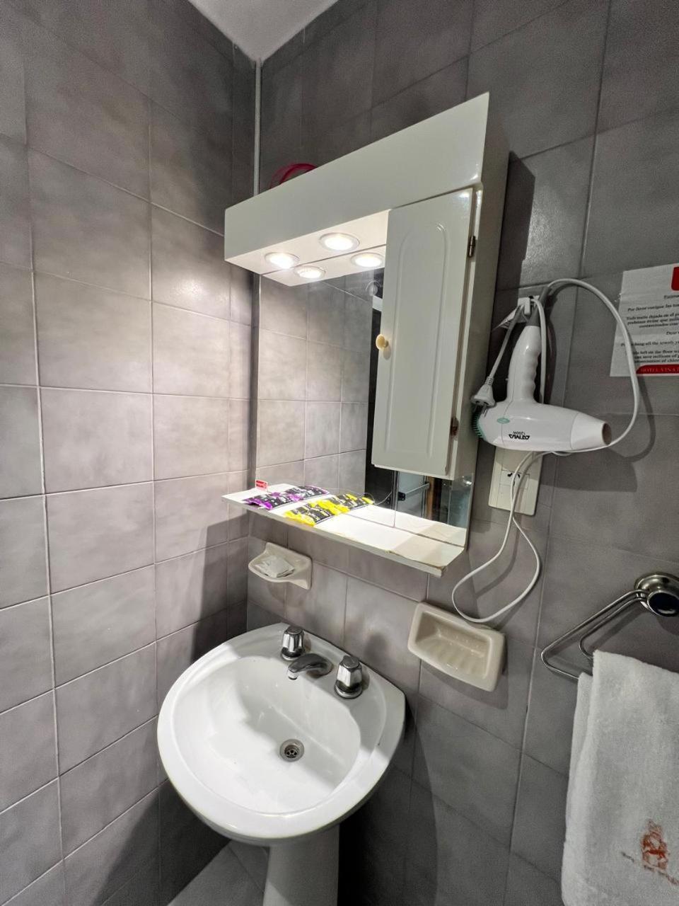 Hotel Vina De Italia Cordoba Bagian luar foto